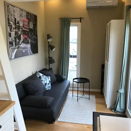 펜션 Tiny-house Reinsdorf 아펠레른